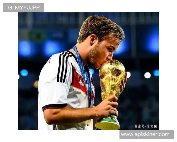 足球球星整形背后的秘密与争议 如何影响他们的职业生涯与形象塑造